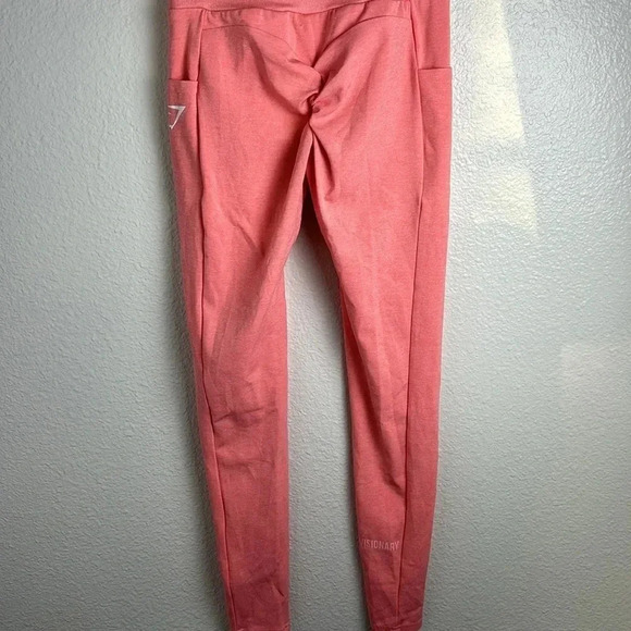 Gymshark Scrunch Butt Leggings - Picture 7 of 8